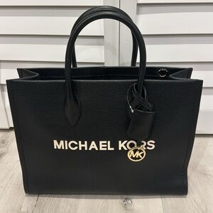 MICHAEL Michael Kors NWT Mirella Medium Pebbled Leather Tote Bag. No long strap.